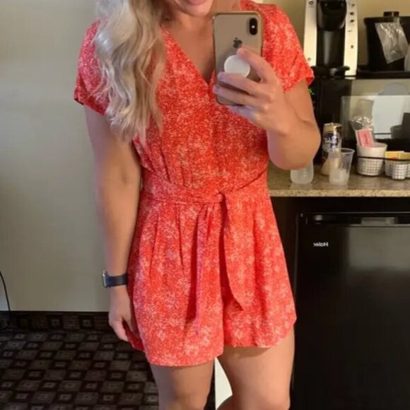 EUC Greylin Aubrey Tie Waist Romper XS - Picture 4 of 13